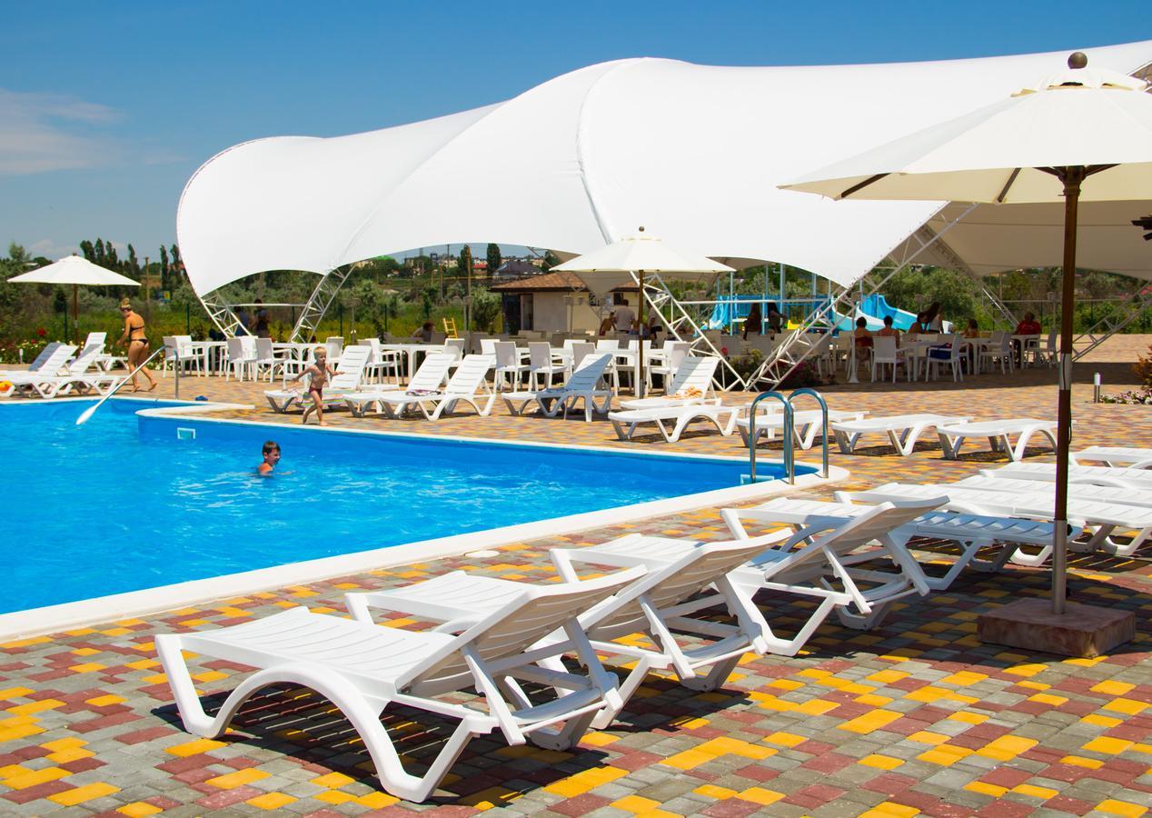 Hotel Promenad Zatoka Exterior foto