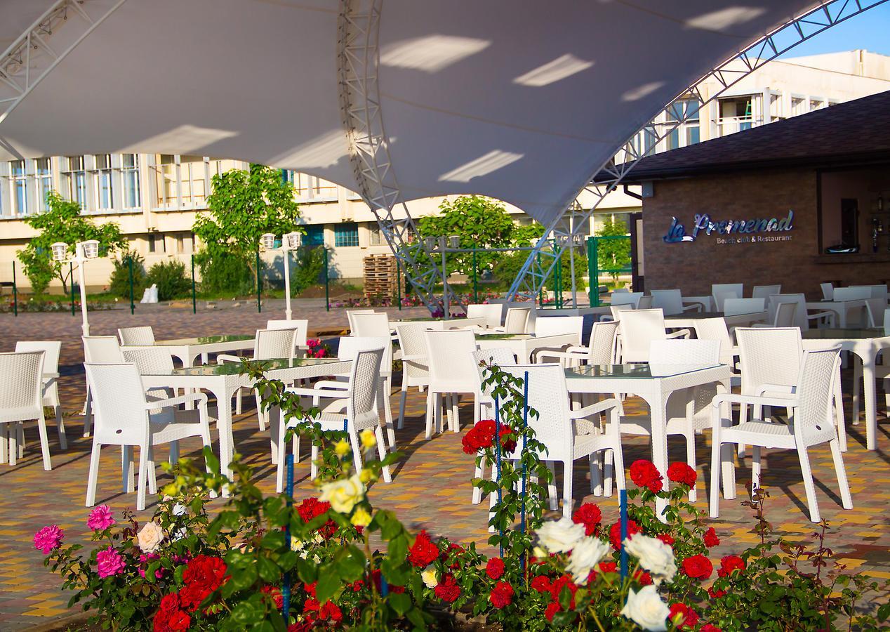 Hotel Promenad Zatoka Exterior foto